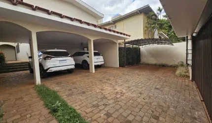 Sobrado a venda  no Bairro Jardim Sumaré, na Cidade de Ribeirão Preto.