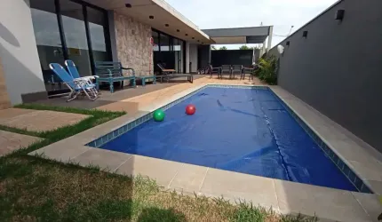 Casa no Condomínio Villa Di Maria, na Cidade de Ribeirão Preto.