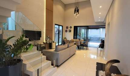 SOBRADO VILA DO GOLFE 4 SUITES COMPLETO EM ARMÁRIOS