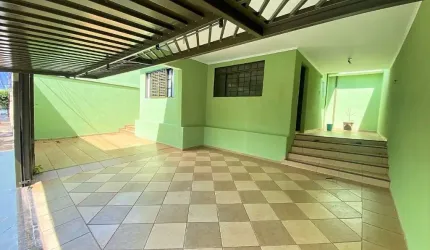 Casa à Venda  – R$ 445.000,00. Localização: Vila Tibério, Ribeirão Preto - SP