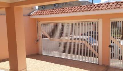 Casa à Venda  R$ 420.000,00. Localização: Campos Elíseos, Ribeirão Preto - SP.