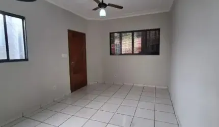 Casa à Venda R$ 290.000,00. Localização: Planalto Verde, Ribeirão Preto - SP.