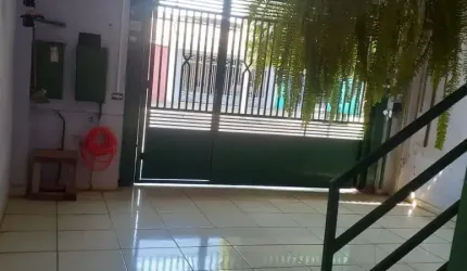 Sobrado à Venda  R$ 320.000,00.Localização: Parque Ribeirão, Ribeirão Preto - SP.
