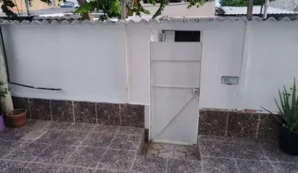 Casa com 2 quartos para alugar na Rua Valdemar Medrado Dias, 190, Campo Grande, Rio de Janeiro, 60 m2 por R$ 1.200