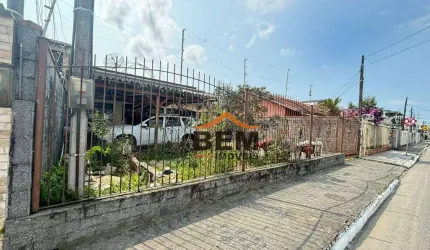Casa com 4 dormitórios à venda, 264 m² por R$ 850.000,00 - São Vicente - Itajaí/SC