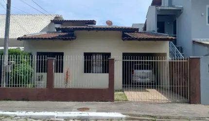 Casa com 2 dormitórios à venda, 91 m² por R$ 750.000,00 - São João - Itajaí/SC
