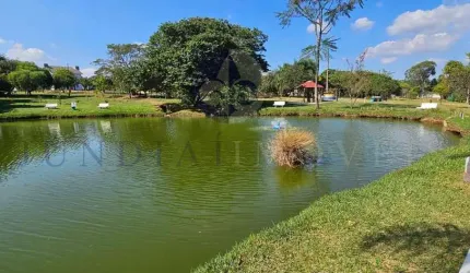 BELÍSSIMO TERRENO PLANO NO CONDOMINIO HARAS PINDORAMA NO JACARÉ, EM CABREÚVA 1.012,00 m², alto padrão, totalmente plano, lazer completo.