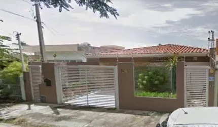 EXCELENTE CASA COMERCIAL À VENDA NO JD. CICA EM JUNDIAÍ - A/C 150 m², TE 250 m² -pronta para consultório Odontológico  (vende equipamentos à parte), Clinicas  médicas, veterinárias, estética ou outras