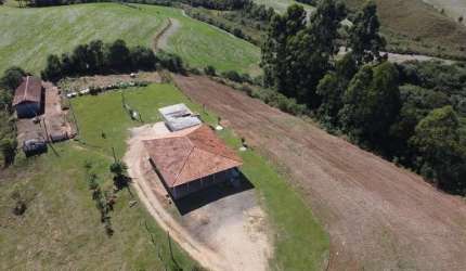 Chácara Formada com Casa e uma Incrível Vista Panorâmica!