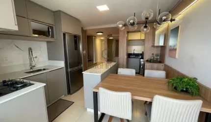 Apartamento em Picarras com duas suites a 250 metros do mar