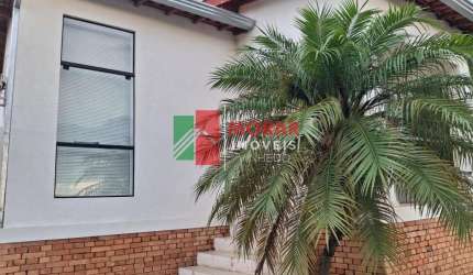 Casa com 3 quartos à venda na Vinte e Quatro de Outubro, 149, Centro, Vinhedo, 161 m2 por R$ 920.000