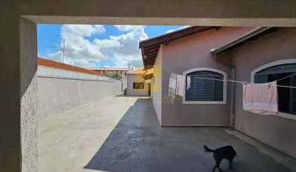 CASA com 04 quartos para VENDA