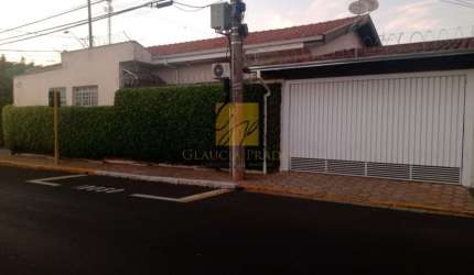 CASA com 03 quartos para PERMUTA