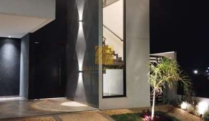 CASA com 03 quartos para VENDA