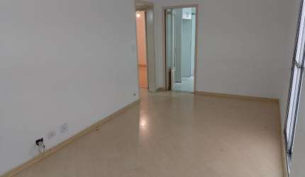 OPORTUNIDADE! Apartamento TÉRREO Vila Augusta 02 dormitórios.