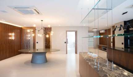 LANDMARK | 214 M2 | 2 SUITES | 3 VAGAS DE GARAGEM |