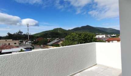 COBERTURA TIPO STÚDIO COM AMPLA ÁREA EXTERNA PRIVATIVA
