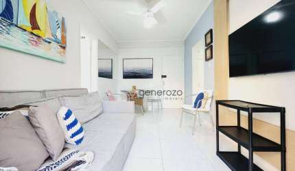 Apartamento a venda na praia das Pitangueiras, 01 dormitório, com sacada e 01 vaga de garagem
