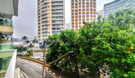 Apartamento à venda, 02 quartos na quadra da praia.