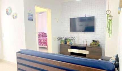 Apartamento na praia das Pitangueiras, 01 dormitório, sacada, 01 quadra da praia