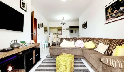 Apartamento a venda na praia do Tombo, 02 dormitórios, 01 vaga de garagem e lazer no prédio