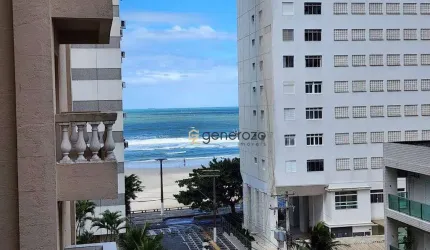 Apartamento a venda na praia das Pitangueiras, 03 dormitórios, 01 vaga de garagem, na quadra da praia