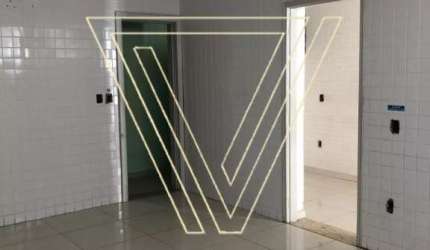 *IMÓVEL COMERCIAL COM 426 M², SENDO 02 ANDARES COM 09 SALAS, CENTRO. - IC7198