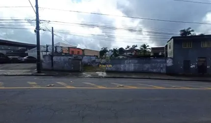 Terreno amplo de 697m² no bairro Guanabara