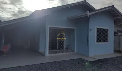 Casa com dois quartos no bairro Parque Guarani