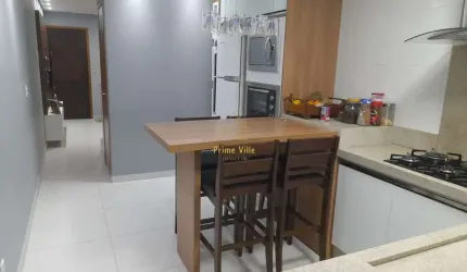 Sobrado geminado com dois quartos no Vila Nova