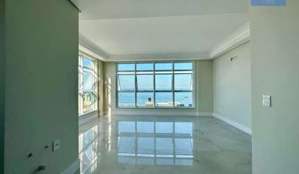 Apartamento Alto Padrão em estilo Neoclássico