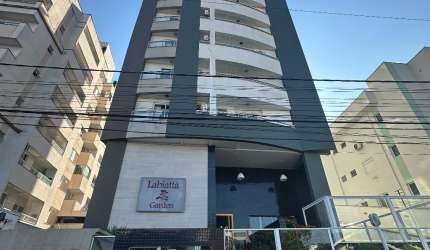 Apartamento com 02 quartos, 100% mobiliado