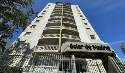 Apartamento com 03 quartos