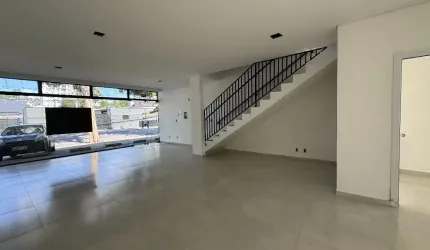 Sala Comercial com 136m²