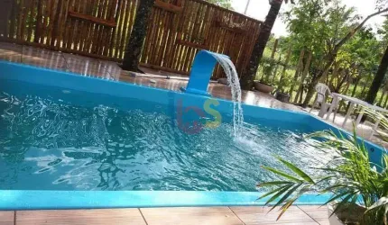 Vendo Casa com 4/4