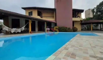 Vendo Belíssima Casa no Condomínio Jardim das Acácias