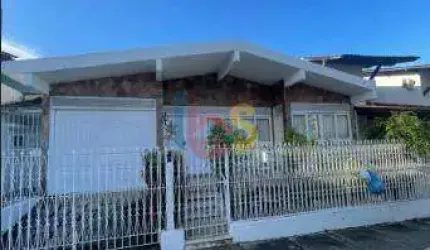Linda Casa de Alto Padrão com 3/4