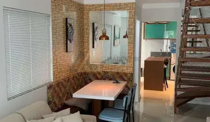SOBRADO VIVARA, 2 SUÍTES no Bairro da Barra em Balneário Camboriú/SC