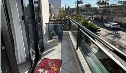 CASA SOBRADO COM 2 SALAS COMERCIAIS