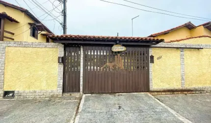 Casa com 2 dormitórios à venda, 110 m² por R$ 365.000 - Porto da Aldeia - São Pedro da Aldeia/RJ