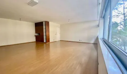 Apartamento com vista para copa das arvores