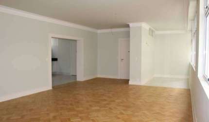 Apartamento reformado próximo ao Shopping Pátio Higienópolis