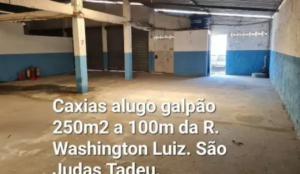 Barracão / Galpão / Depósito com 1 sala à venda na Rua Manzanares, Figueira, Duque de Caxias por R$ 250.000