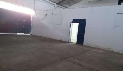 Barracão / Galpão / Depósito com 2 salas para alugar na Rodovia Presidente Dutra, Pavuna, Rio de Janeiro por R$ 10.000