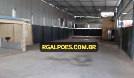 Barracão / Galpão / Depósito com 2 salas para alugar na Avenida Demétrio Ribeiro, Jardim Primavera, Duque de Caxias por R$ 6.500