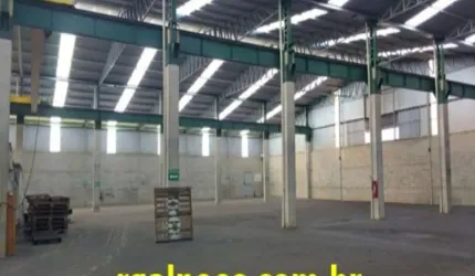 Barracão / Galpão / Depósito com 2 salas para alugar na Rua Antônio Alves Viana, 231, Centro, Itaboraí por R$ 80.000