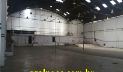 Barracão / Galpão / Depósito com 2 salas para alugar na Avenida Visconde do Rio Branco, 343, Centro, Niterói por R$ 300.000