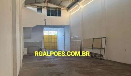 Barracão / Galpão / Depósito com 2 salas para alugar na Avenida Lobo Júnior, 322, Penha, Rio de Janeiro por R$ 8.000