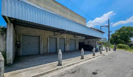 Loja para alugar, 538 m² por R$ 8.000/mês - Laranjal - São Gonçalo/RJ