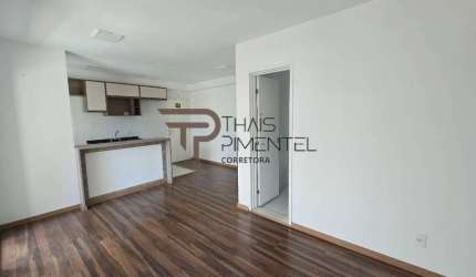 Apartamento de 75m², bem localizado, 1 suíte e churrasqueira